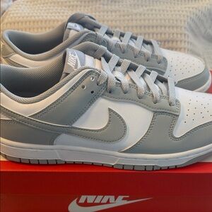 Nike Men's Sneakers in Gray and White